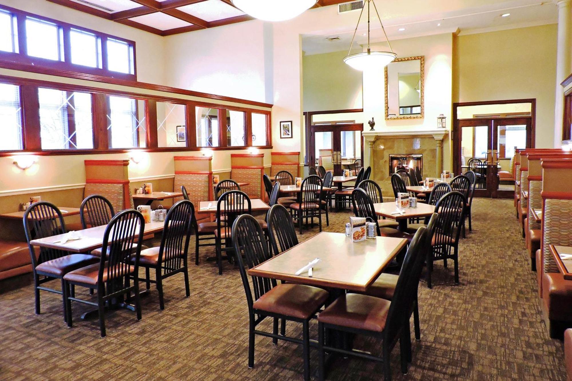 Four Points By Sheraton Portland East Fairview Esterno foto