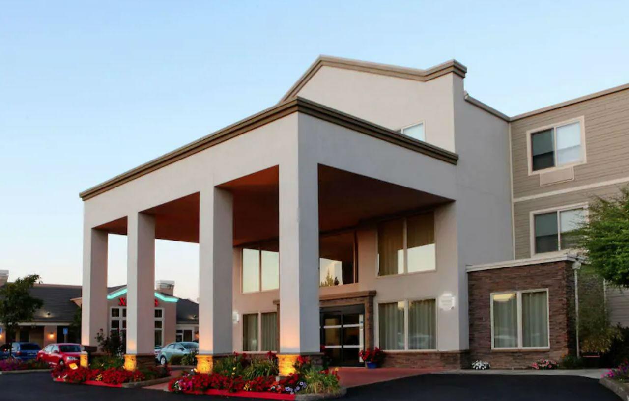 Four Points By Sheraton Portland East Fairview Esterno foto